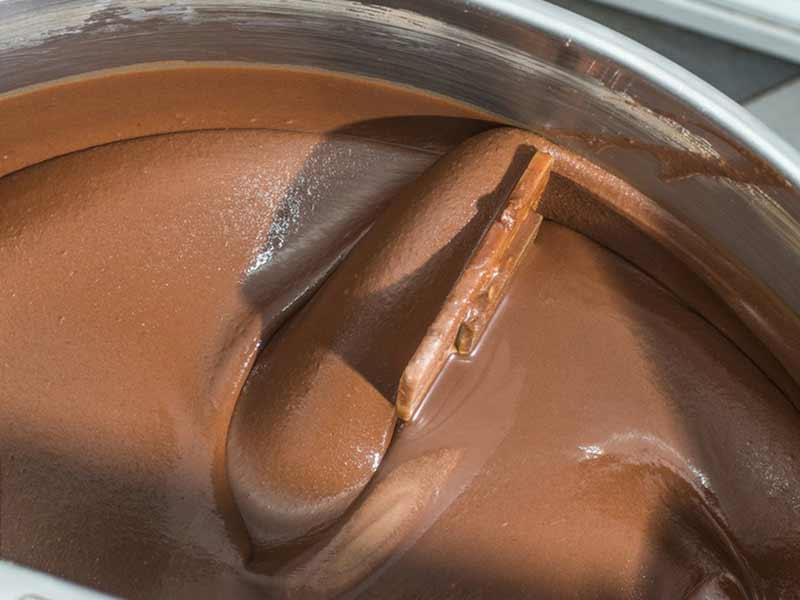 variable - speed cocoa bean grinder machine for professional chocolatiers