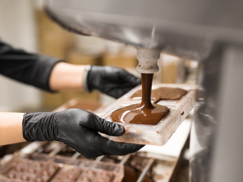 High-Capacity Commercial Chocolate Tempering Machine for Conching Integration