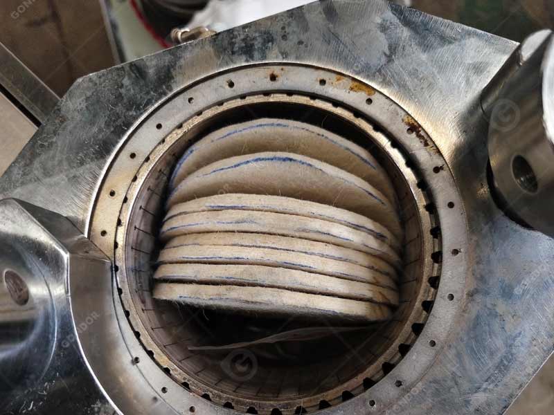 Small - scale commercial chocolate press machine for artisanal chocolatiers