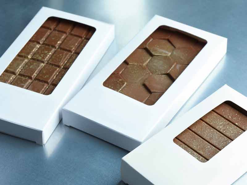 Continuous - flow industrial chocolate tempering machine