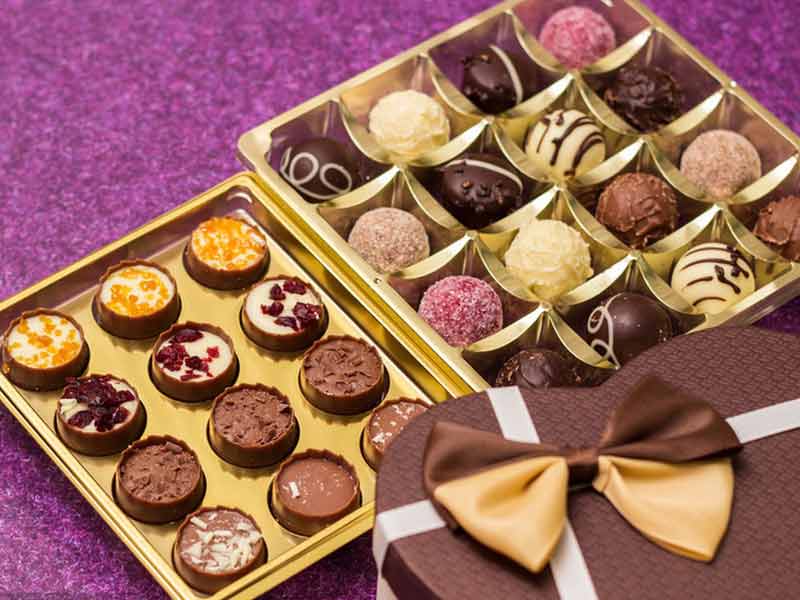 Automated industrial chocolate tempering machine for large - scale production