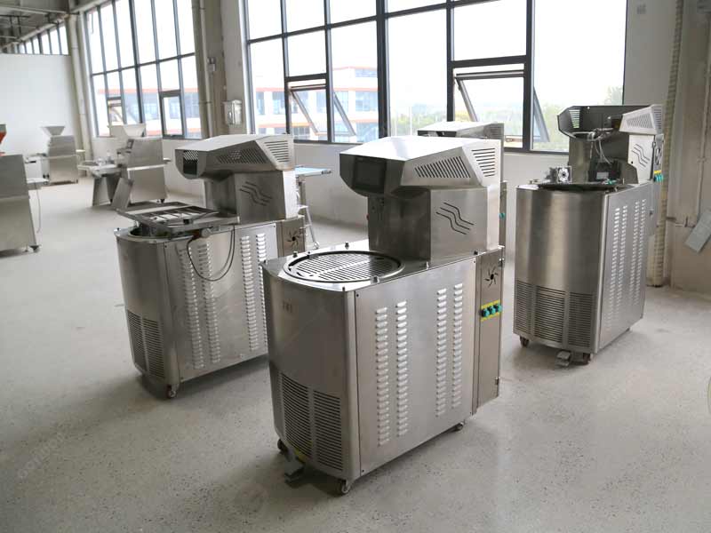 Large - capacity automatic tempering machine chocolate
