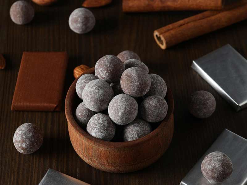 Stainless - steel chocolate melting machine with precise temperature control