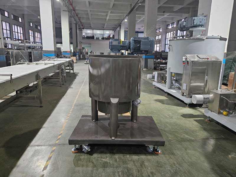 How to use a ball mill to refine chocolate couverture