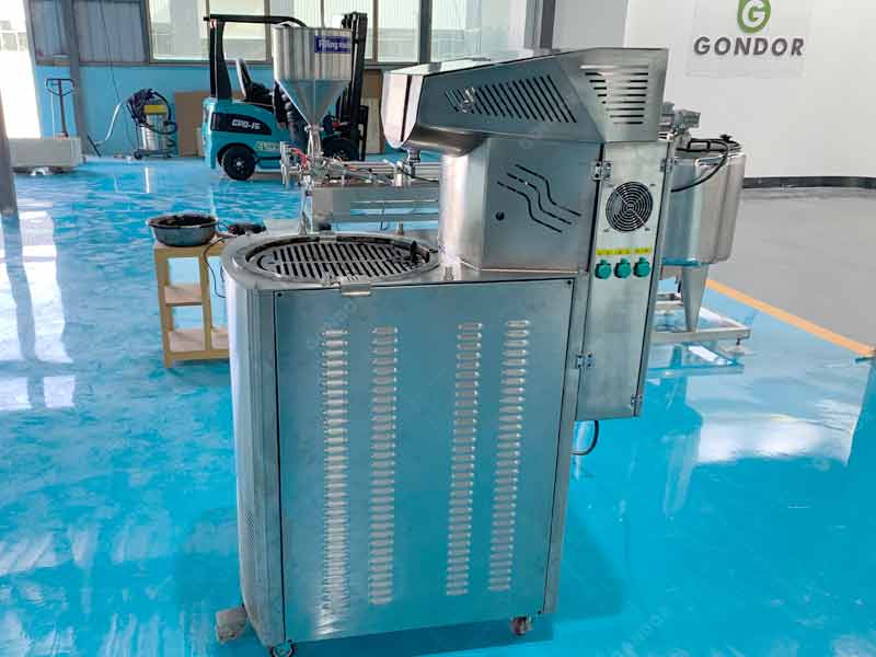 Automatic temperature - controlled tempering machine for chocolate