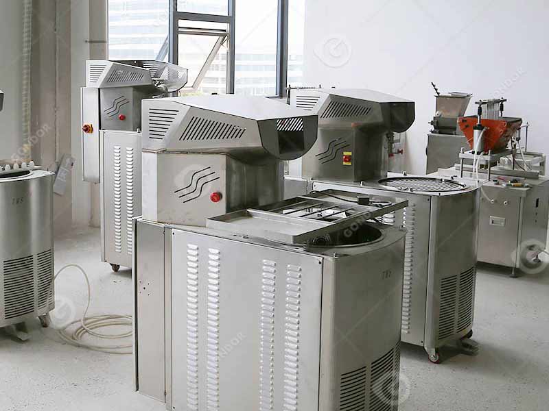 High - capacity commercial chocolate melting machine