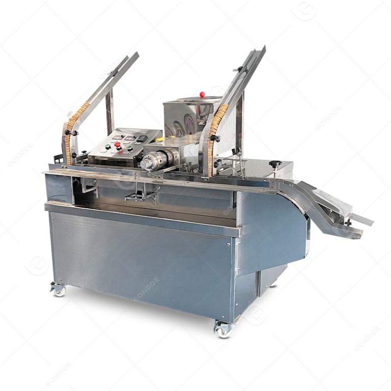 Full-automatic sandwich biscuit machine for large-scale production