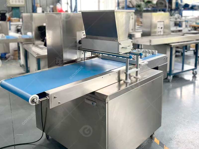 Machine de fabrication de biscuits à faible bruit et fonctionnement stable